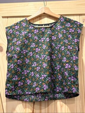 Kazak floral crop top